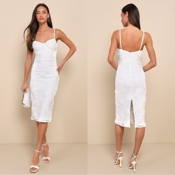 Size M - Lulus Sultry Romantic White‎ Lace Textured Bustier Bodycon Midi Dress - Picture 1 of 6